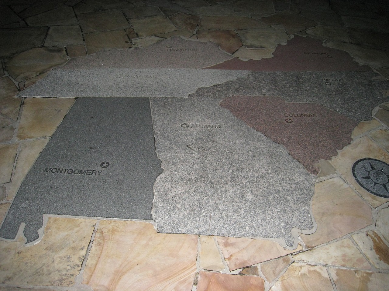 Vacation 2007-12 - Rock City 0145.jpg - Rock City outside of Chattanooga Tennessee has been a tourist attraction since 1932. I remembered seeing barn roofs painted with "See Rock City" and wanted to pay a visit to its home on Lookout Mountain. Christmas Vacation 2007-08.